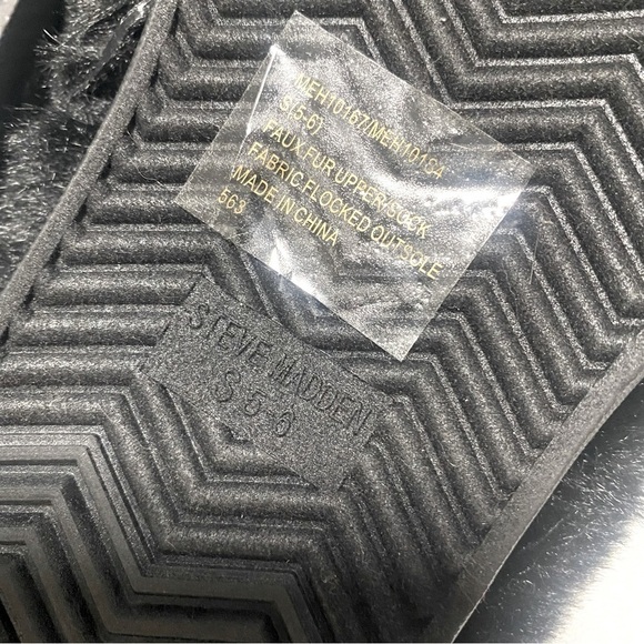 Steve Madden Fluffy Cozy Crisscrossed Slippers Women’s NWOT Excellent Condition - Picture 4 of 5